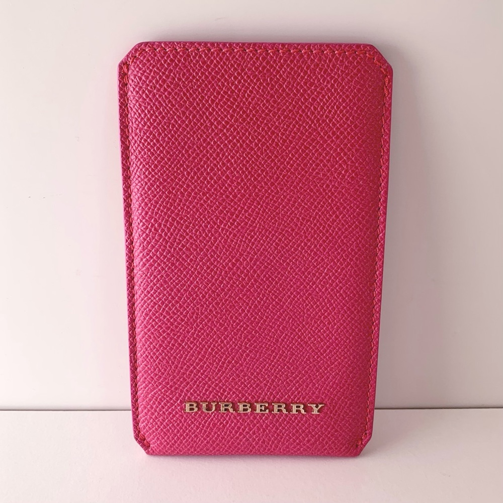 NWOT Burberry pink leather pouch